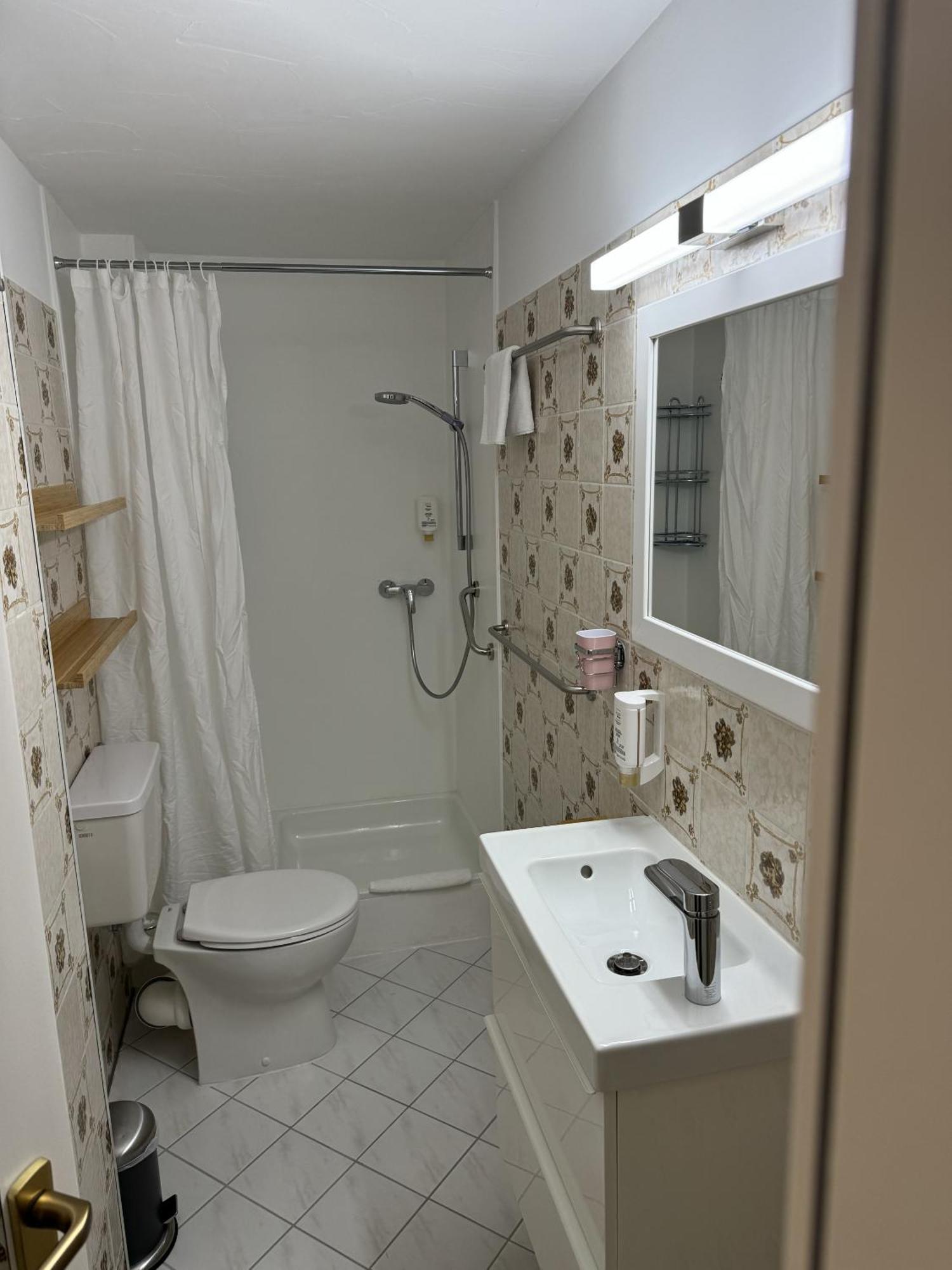 Hotel Silberfelsen Menzenschwand-Hinterdorf エクステリア 写真